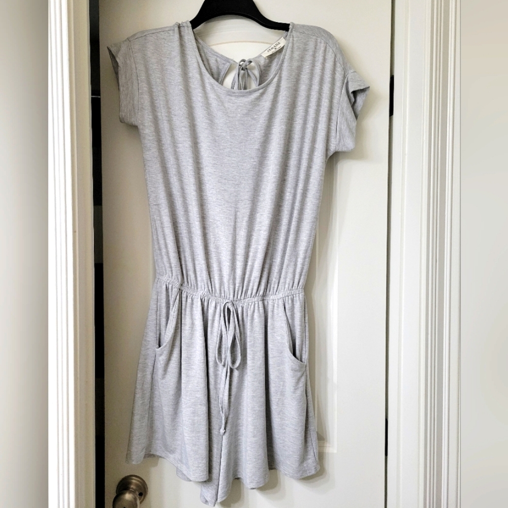 NWOT Grey Romper with Pockets